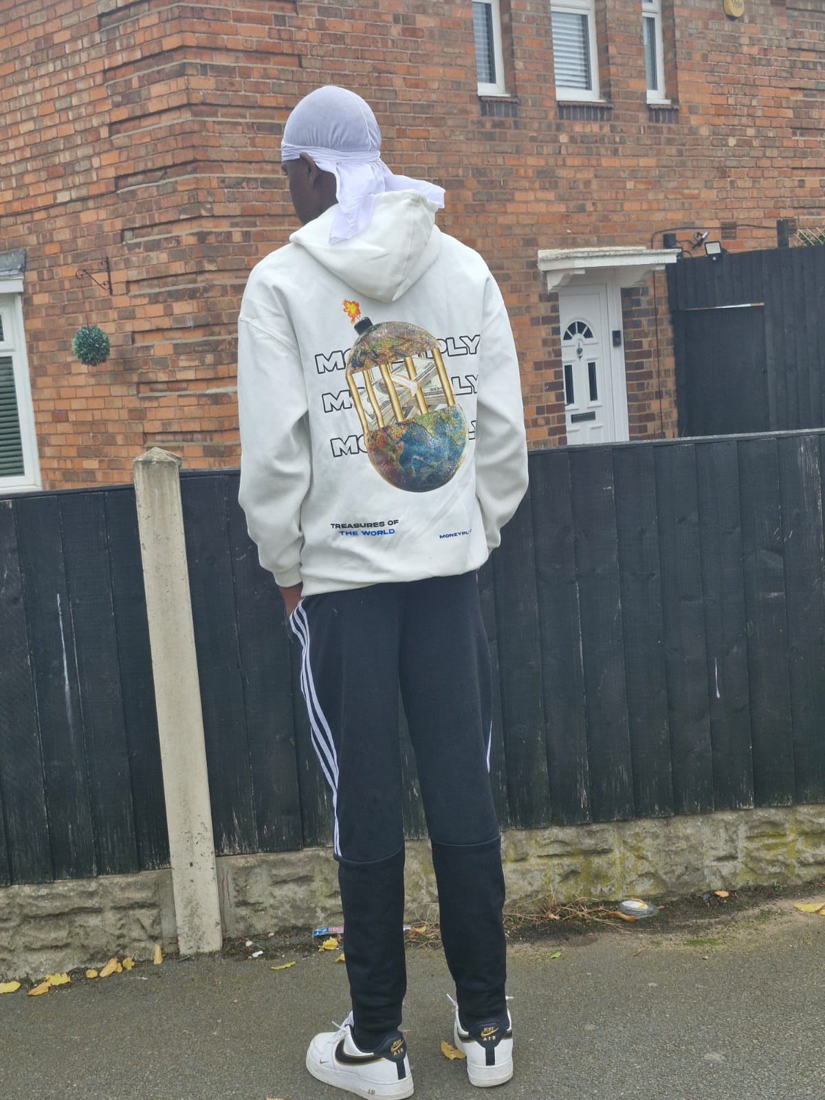 Treasure Of The World- Hoodie - White