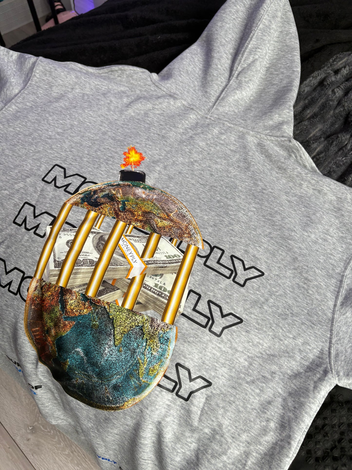Treasure Of The World- Hoodie - Grey