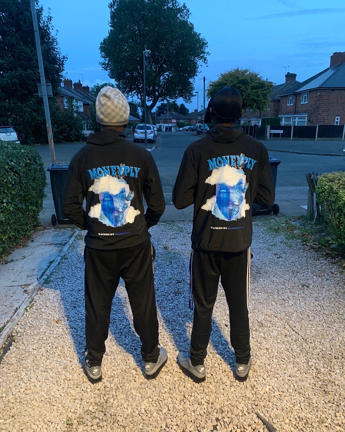 HACKED BY MONEYPLY WINDRUNNERS - BLACK